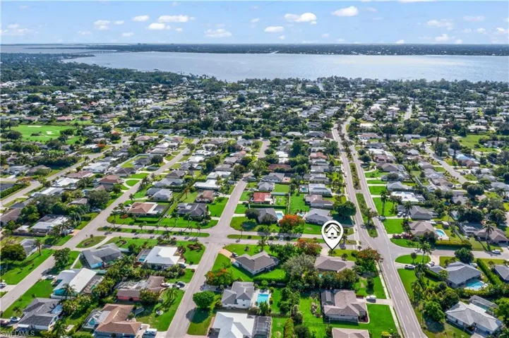 Drone / aerial view with a water view of the Caloosahatchee River!