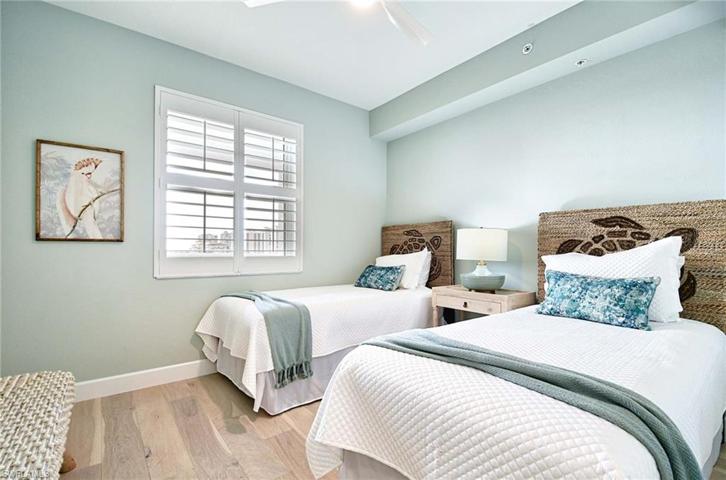 410 Flagship DR # 705, NAPLES FL 34108