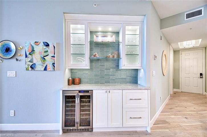 410 Flagship DR # 705, NAPLES FL 34108