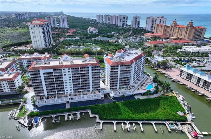 410 Flagship DR # 705, NAPLES FL 34108