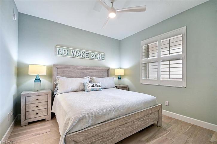 410 Flagship DR # 705, NAPLES FL 34108