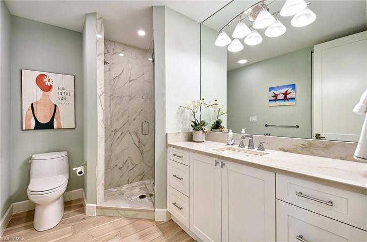 410 Flagship DR # 705, NAPLES FL 34108