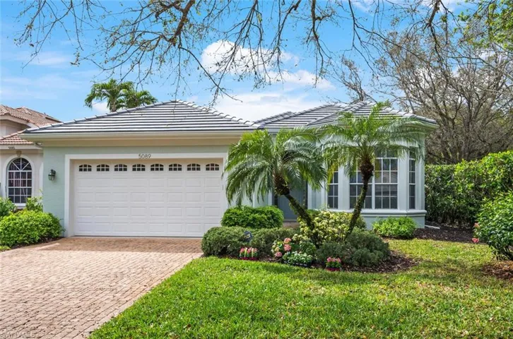Beautiful Curb appeal and Corner lot!