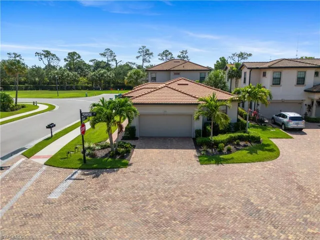 1150  Penrose  CT, Naples, FL 34113