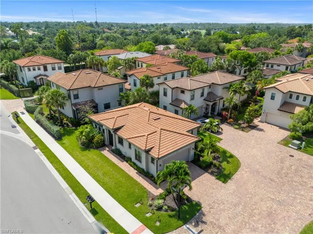 1150  Penrose  CT, Naples, FL 34113