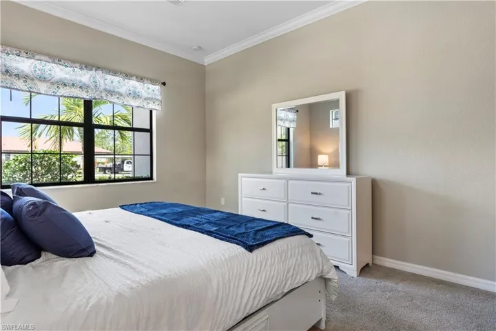 1150  Penrose  CT, Naples, FL 34113
