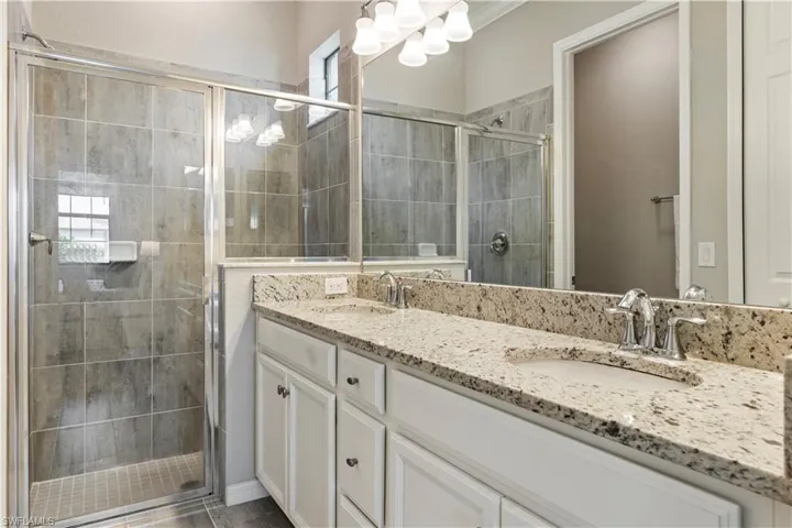 1150  Penrose  CT, Naples, FL 34113