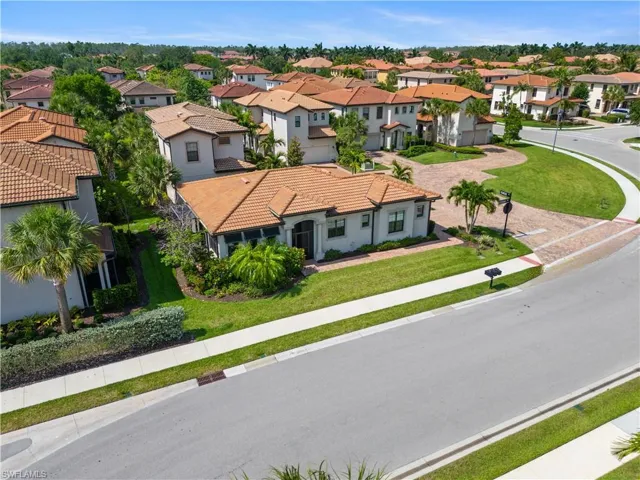 1150  Penrose  CT, Naples, FL 34113