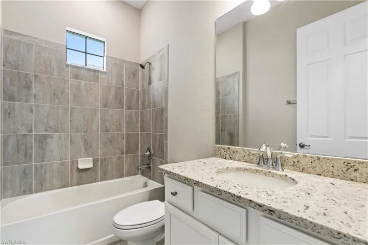 1150  Penrose  CT, Naples, FL 34113