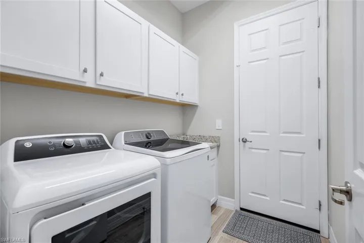 28029 Foxrock Ct, Bonita Springs, Florida 34135