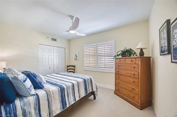 Guest_BR_No 1_wwood_blinds