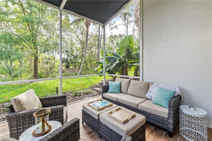 14955 Sterling Oaks DR, NAPLES FL 34110