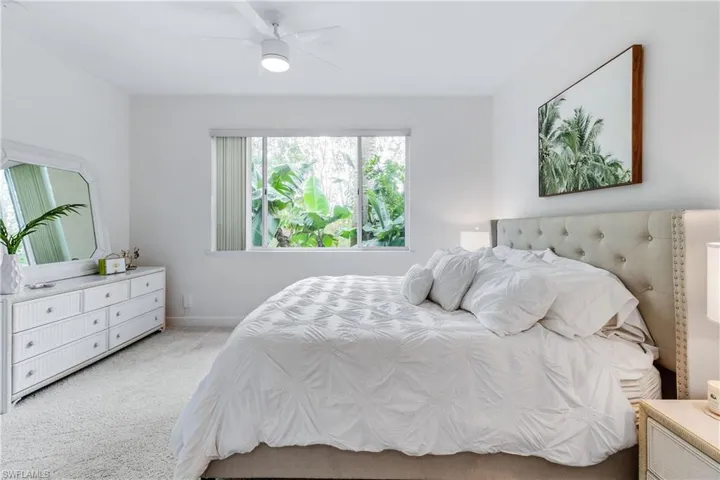 14955 Sterling Oaks DR, NAPLES FL 34110
