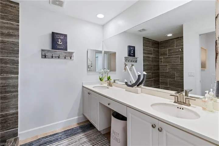 14955 Sterling Oaks DR, NAPLES FL 34110
