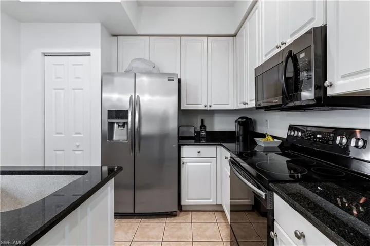 14955 Sterling Oaks DR, NAPLES FL 34110