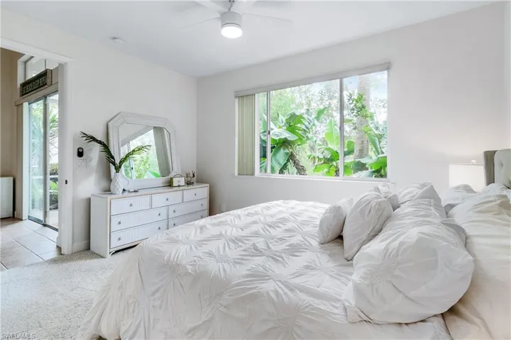 14955 Sterling Oaks DR, NAPLES FL 34110