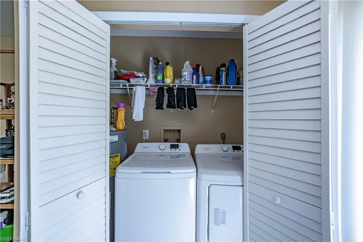 Laundry unit 220