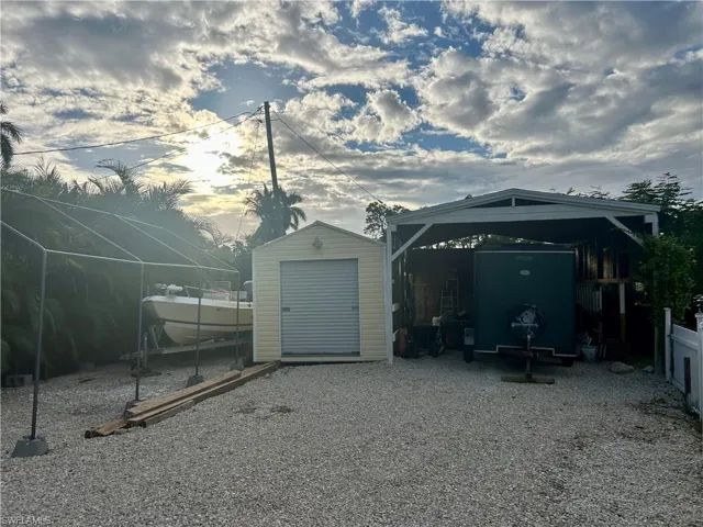 3409 Goldie Ln, Naples, Florida 34112