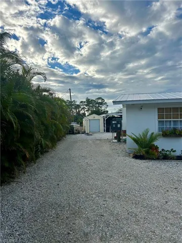 3409 Goldie Ln, Naples, Florida 34112