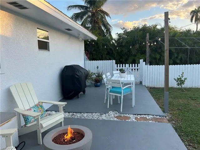 3409 Goldie Ln, Naples, Florida 34112