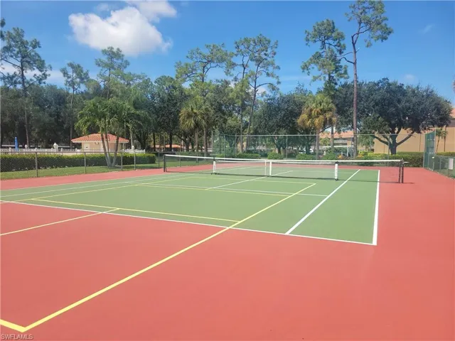Tennis court with pickleball lines