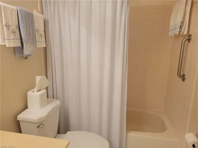 Tub and shower for your guests