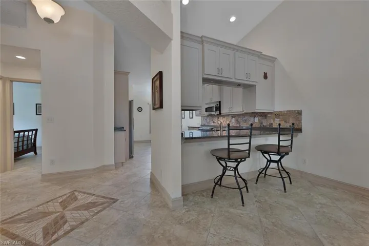 Dining area and breakfast bar