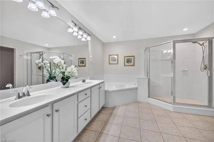 25050 Ballycastle Ct 101, Bonita Springs, Florida 34134