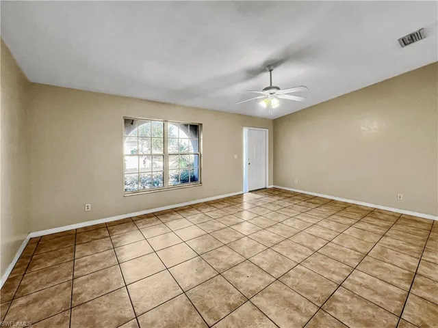 208 SE 17th  ST, Cape Coral, FL 33990