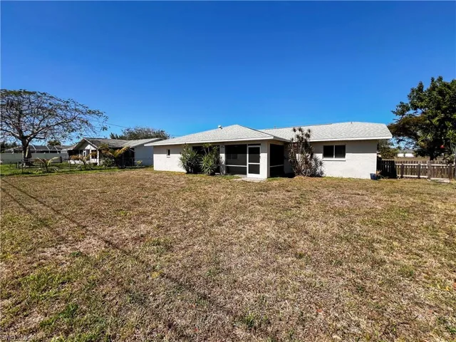208 SE 17th  ST, Cape Coral, FL 33990
