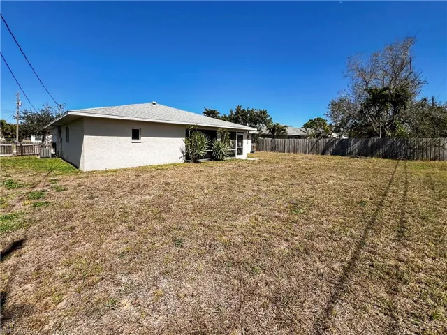 208 SE 17th  ST, Cape Coral, FL 33990