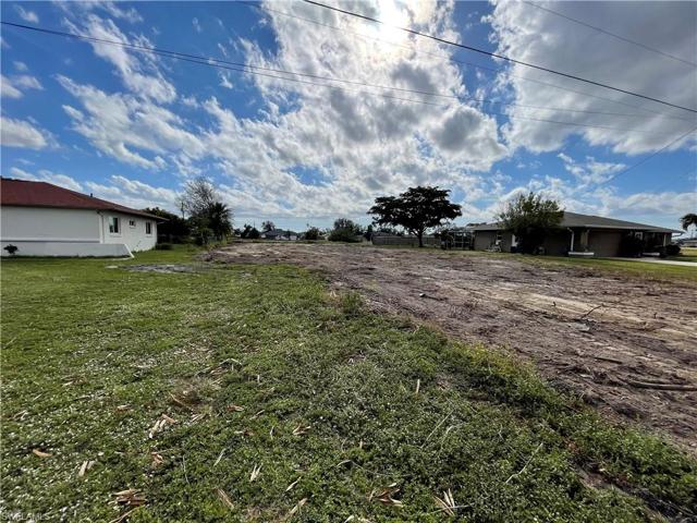 410 NE Van Loon  LN, CAPE CORAL, FL 33909