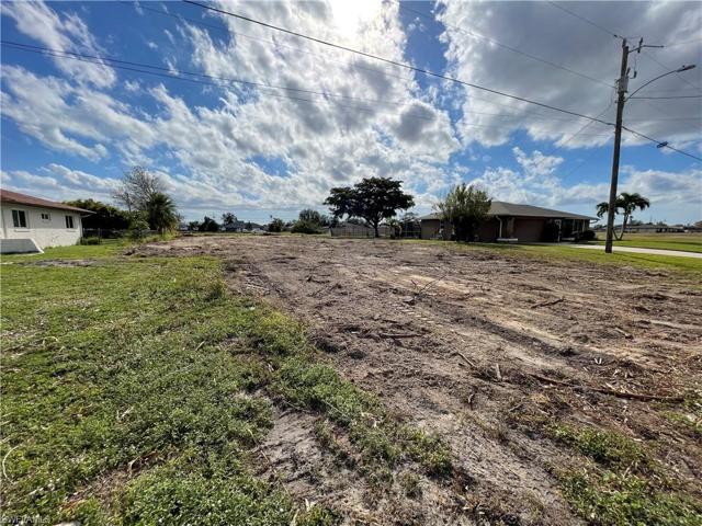 410 NE Van Loon  LN, CAPE CORAL, FL 33909