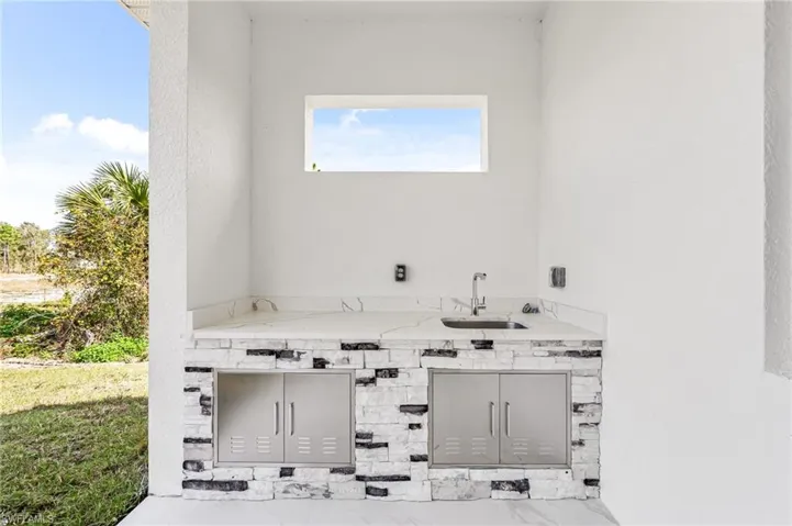 919  Green E ST, Lehigh Acres, FL 33974