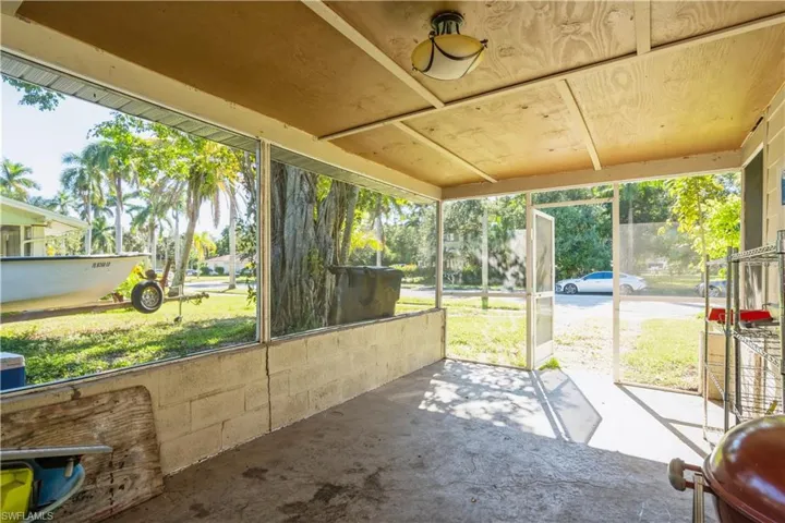 2705 Michigan Ave, Fort Myers Fl 33916