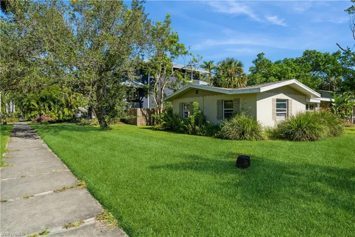 2705 Michigan Ave, Fort Myers Fl 33916