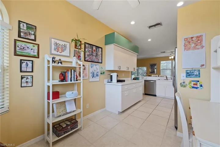 25060  Bay Cedar  DR, Bonita Springs, FL 34134