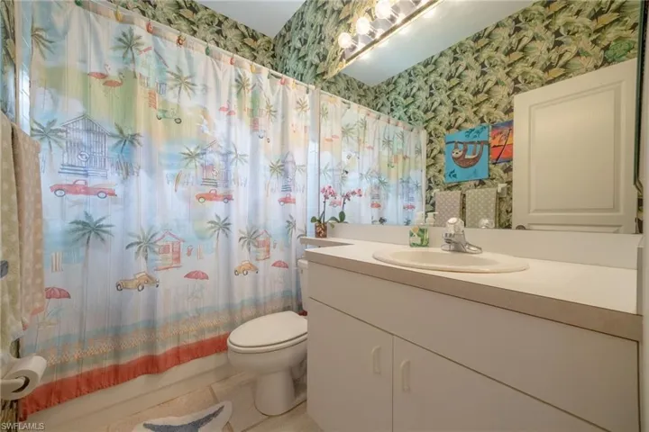 25060  Bay Cedar  DR, Bonita Springs, FL 34134