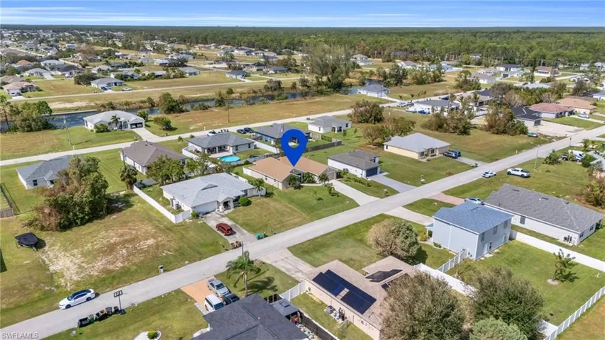 Bird's eye view featuring a residential view