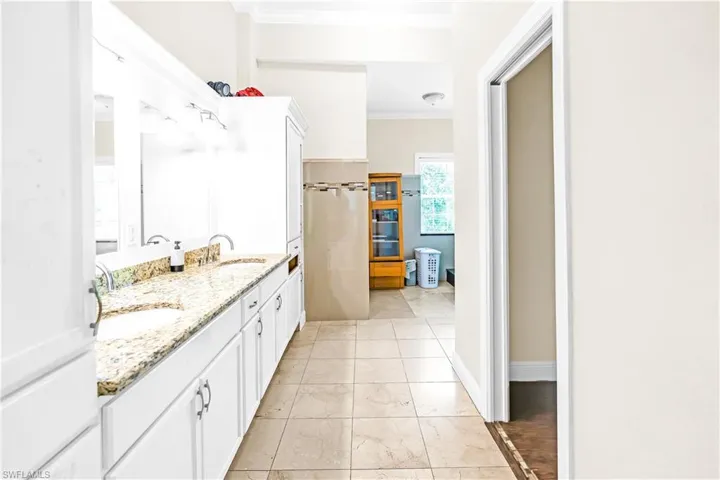 3420 72nd Ave Ne, Naples, Florida 34120