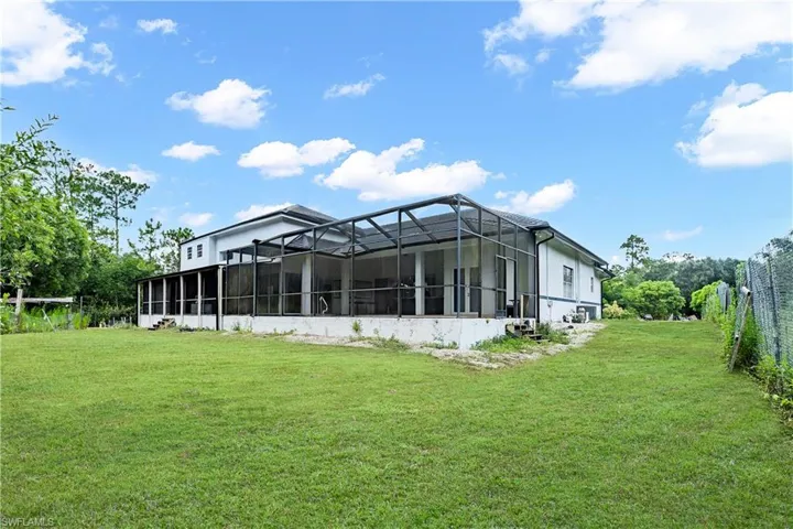 3420 72nd Ave Ne, Naples, Florida 34120