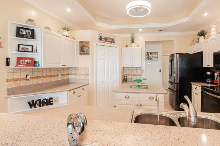 752  Grand Rapids  BLVD, Naples, FL 34120