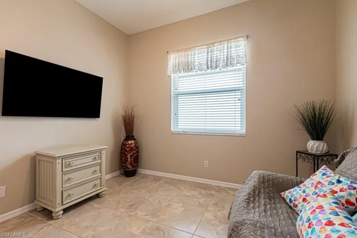 752  Grand Rapids  BLVD, Naples, FL 34120