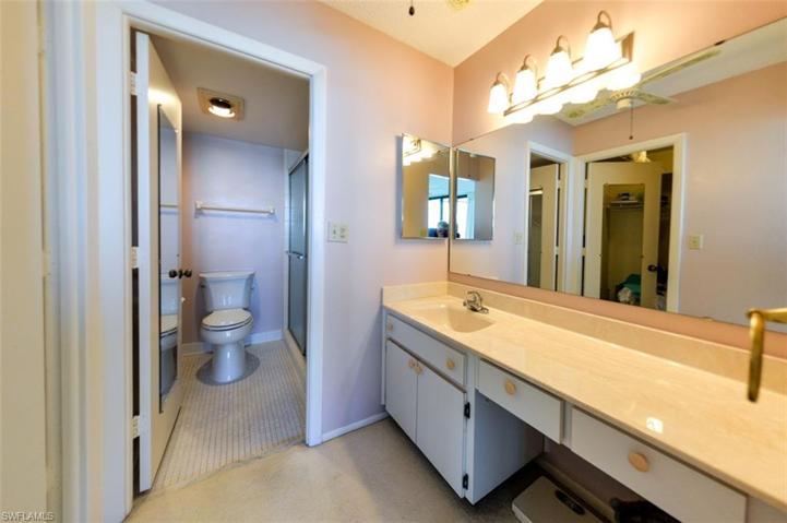 OWNER'S SUITE BATH