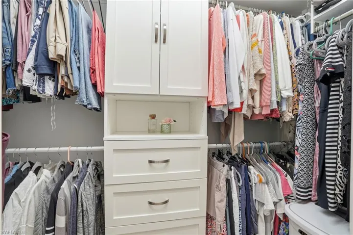View of walk in closet