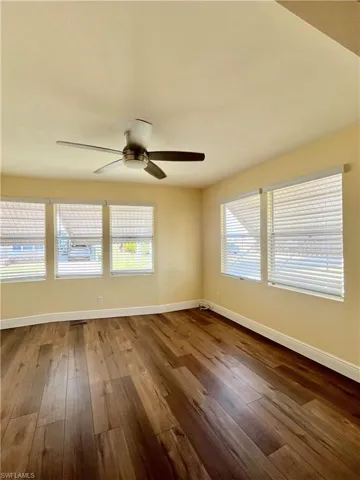 3036  Longview  LN, North Fort Myers, FL 33917