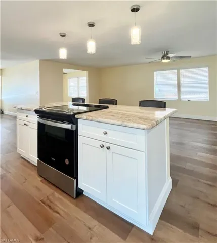 3036  Longview  LN, North Fort Myers, FL 33917