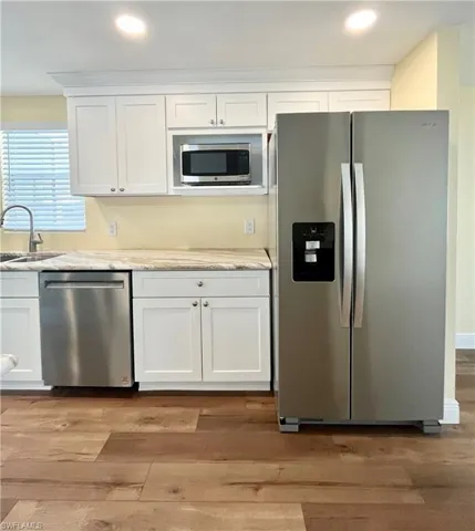 3036  Longview  LN, North Fort Myers, FL 33917