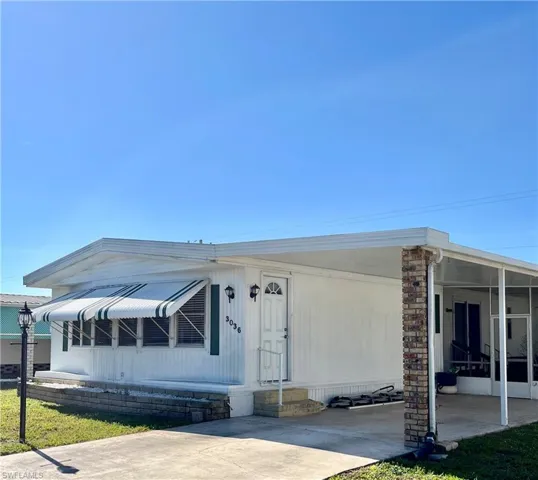 3036  Longview  LN, North Fort Myers, FL 33917