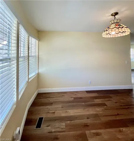 3036  Longview  LN, North Fort Myers, FL 33917